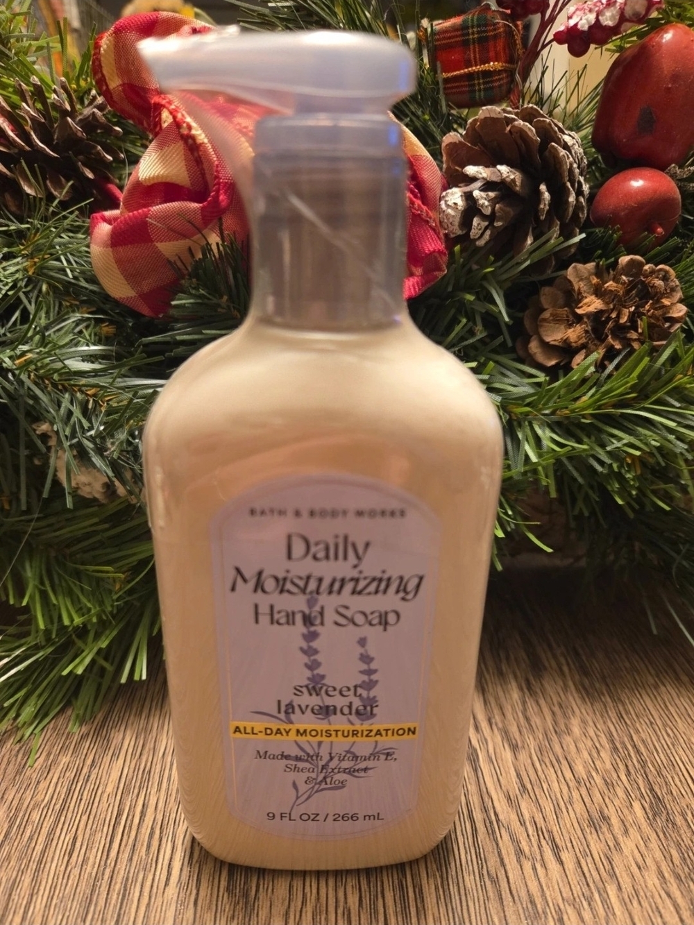 Bath & Body Works Cream Daily Moisturizing Hand Soap - Sweet Lavender